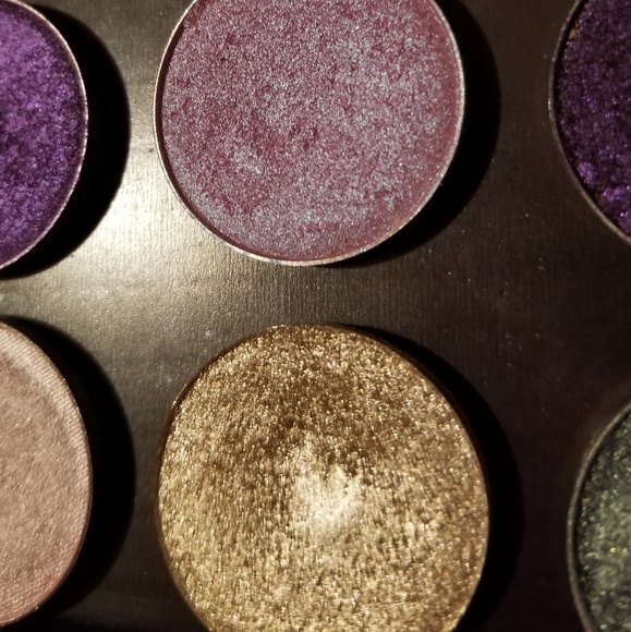 ⚠️SOLD⚠️ 9 ABH & MUG Single Eyeshadows Bundle - Picture 5 of 8